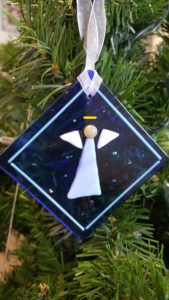 Purchase of Christmas Tree ornament supports Community Care Hospice patients & families.