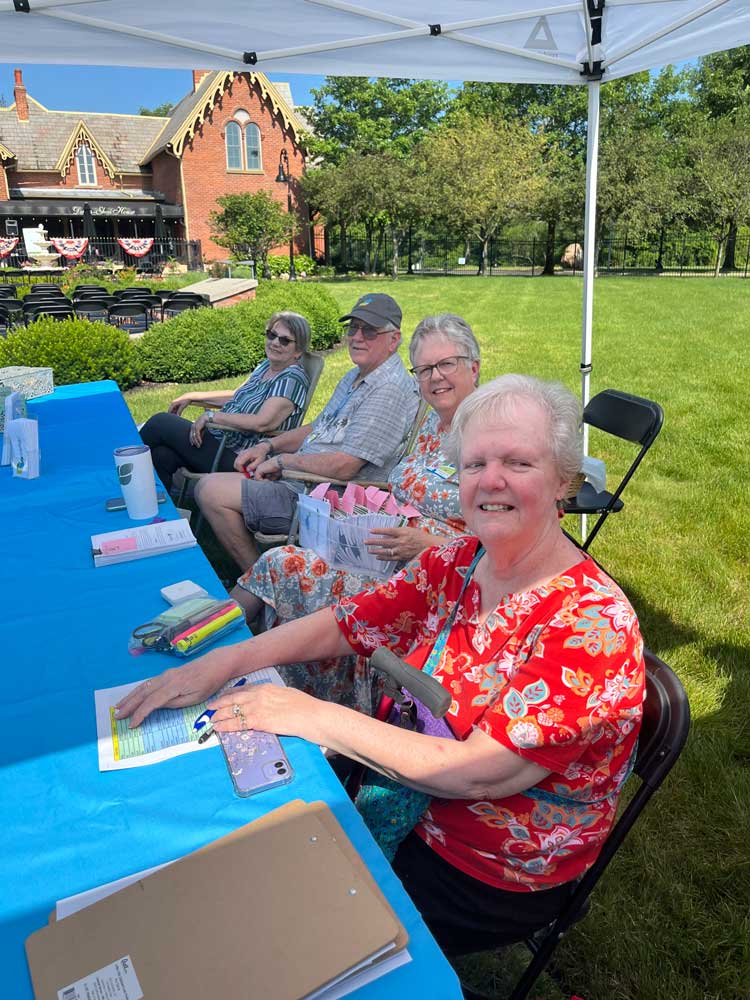 Community Honors Loved Ones at Ohio's Hospice Celebrating Life's Stories® Butterfly Release in Heath