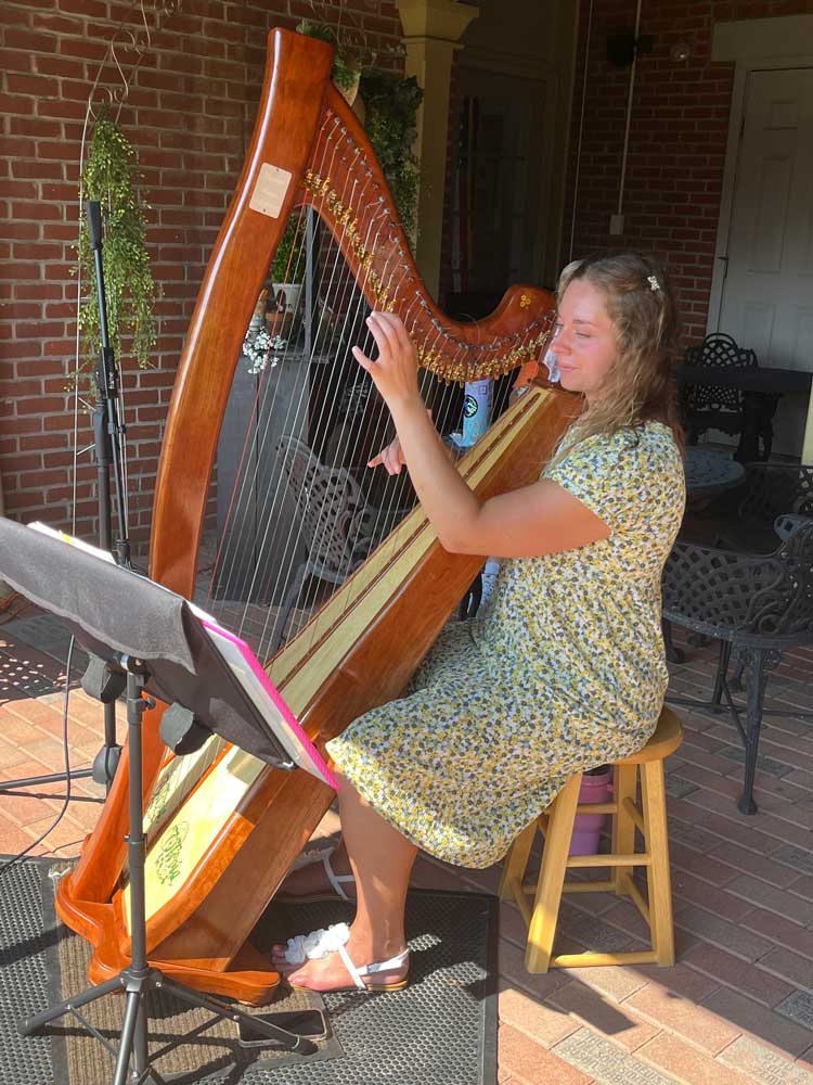 Community Honors Loved Ones at Ohio's Hospice Celebrating Life's Stories® Butterfly Release in Heath
