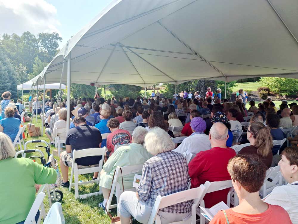 Ohio's Hospice Dayton Butterfly Release guests